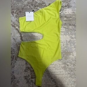 L'Académie one-shoulder cutout bodysuit in a neon lime green color NWT